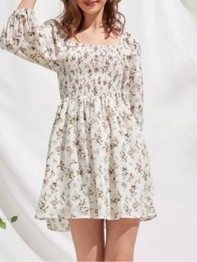 ROMWE White Floral Smocked Mini Dress Size Medium Long Sleeve Lined Cottagecore